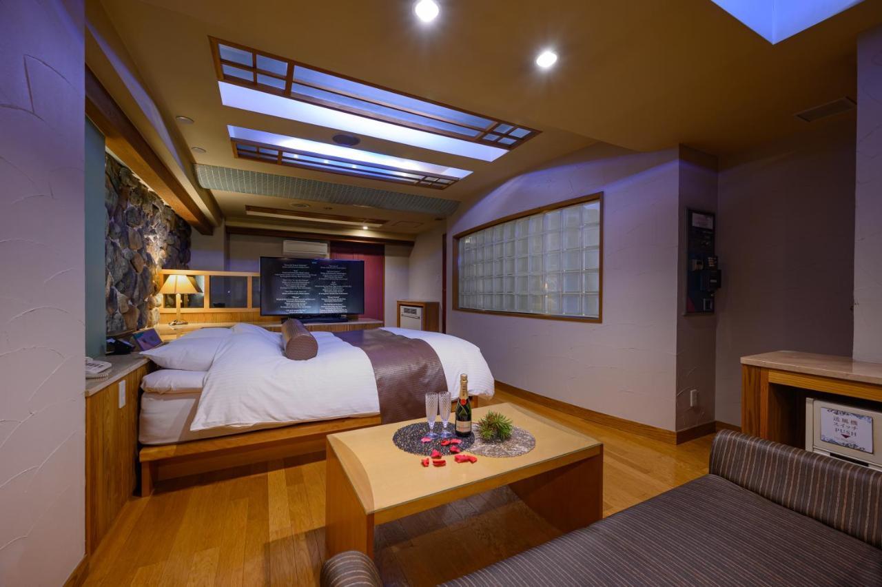 Water Hotel Mw (Adults Only) Saitama Zewnętrze zdjęcie