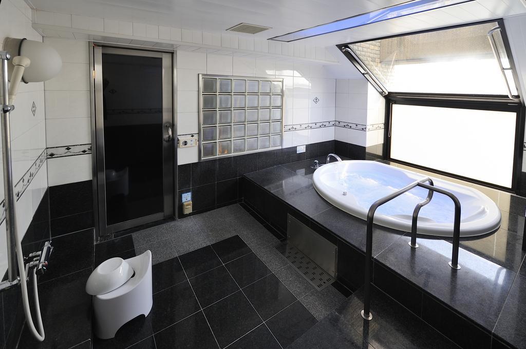 Water Hotel Mw (Adults Only) Saitama Zewnętrze zdjęcie